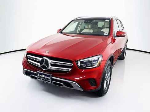 Used 2021 Mercedes-Benz GLC 300 4MATIC image 4