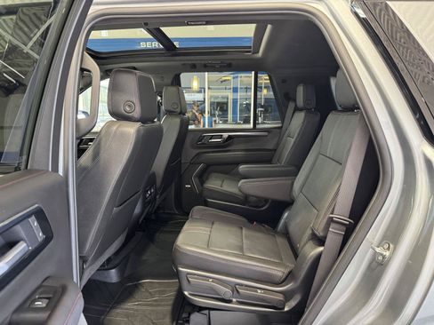 Used 2025 Chevrolet Tahoe RST w/ Comfort Package AWD/4WD image 10