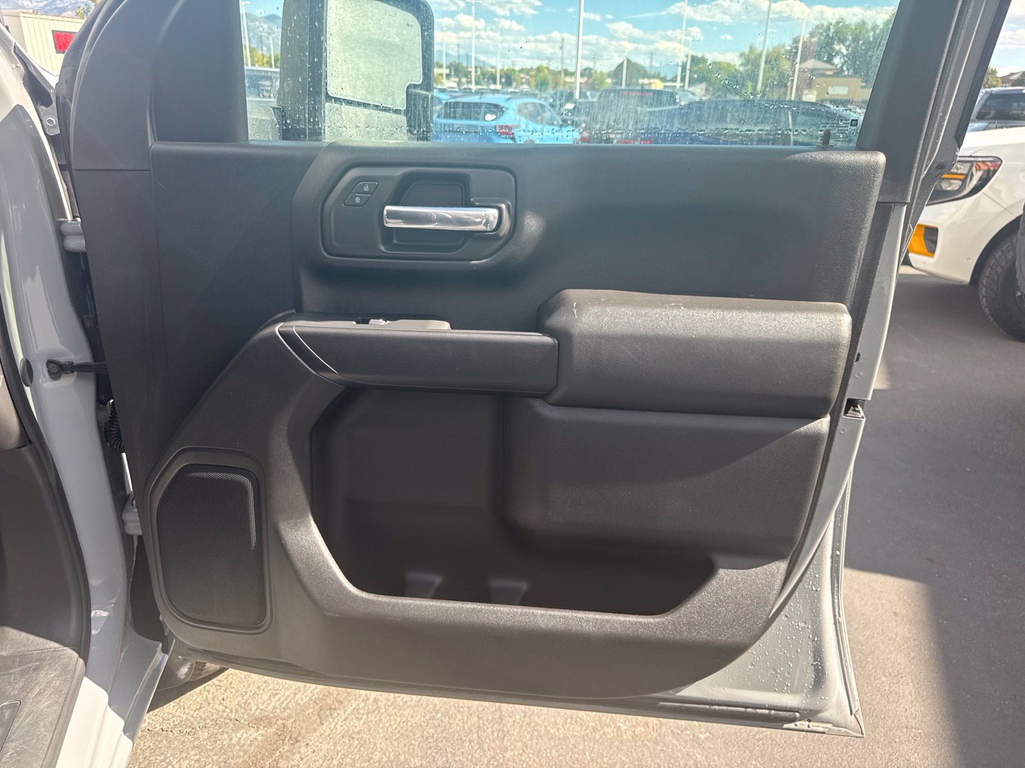 Used 2025 Chevrolet Silverado 2500 Custom w/ Custom Value Package AWD/4WD image 11