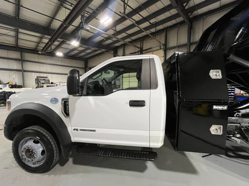 Used 2019 Ford F450 XL w/ XL Value Package image 9