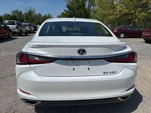Used 2023 Lexus ES 350 w/ Premium Package FWD image 5