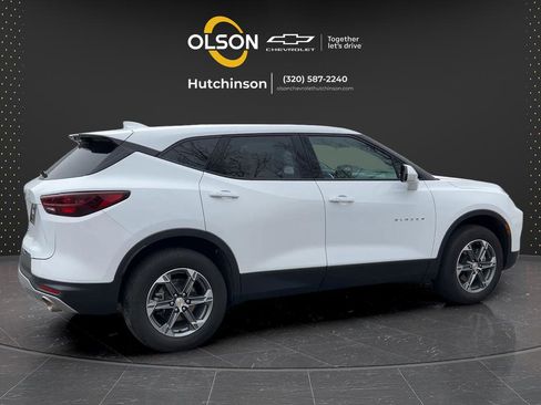 Certified 2025 Chevrolet Blazer LT AWD/4WD image 16