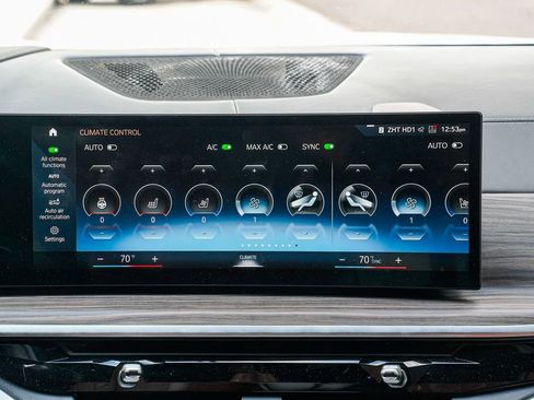 Used 2023 BMW X7 M60i w/ Executive Package image 14