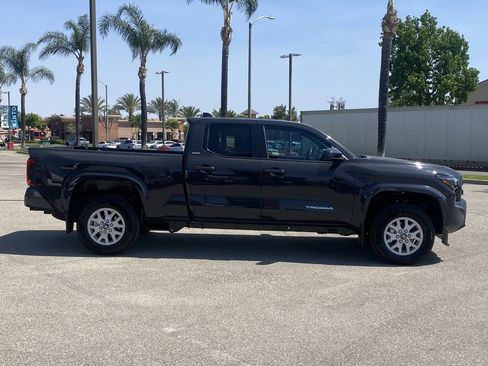 Certified 2026 Toyota Tacoma SR5 image 41