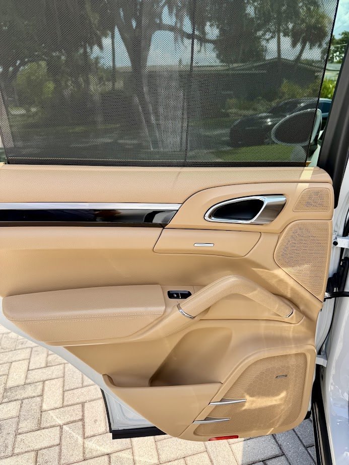 Used 2017 Porsche Cayenne AWD/4WD image 24