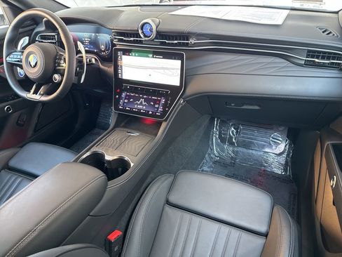 Used 2025 Maserati Grecale Modena AWD/4WD image 20
