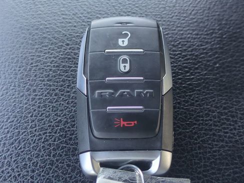 Used 2022 RAM 1500 Big Horn RWD image 30