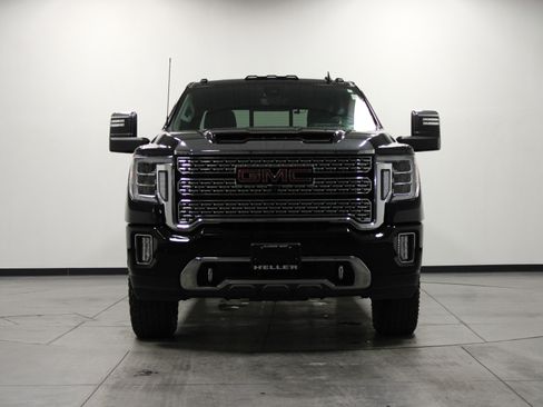 Used 2022 GMC Sierra 2500 Denali w/ Denali Black Diamond Edition image 9