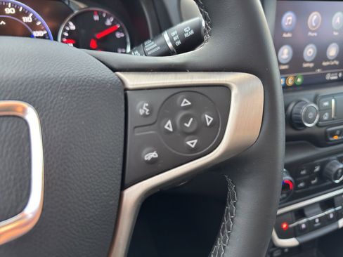 Used 2024 GMC Terrain Denali w/ Denali Premium Package image 22