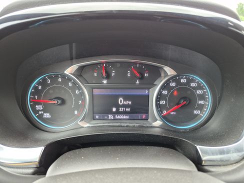 Used 2022 Chevrolet Traverse LT AWD/4WD image 24