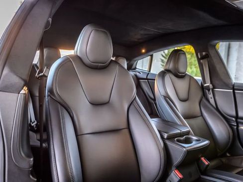 Used 2021 Tesla Model S Performance image 40