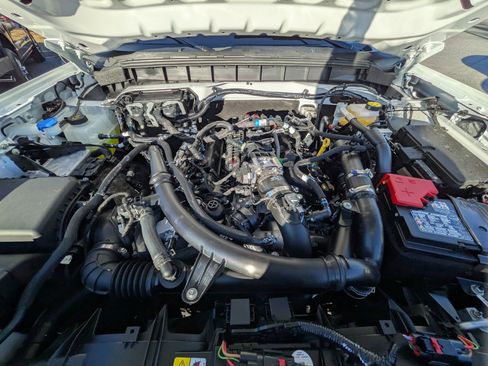 New 2025 Ford Bronco Badlands image 11