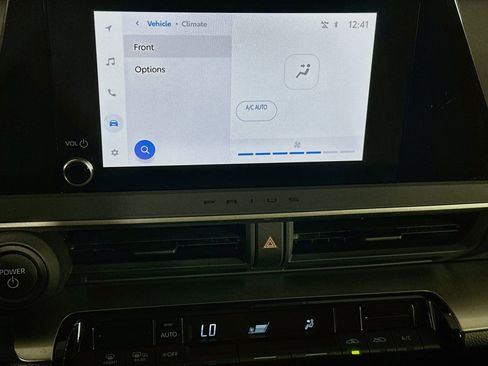Used 2025 Toyota Prius LE FWD image 24