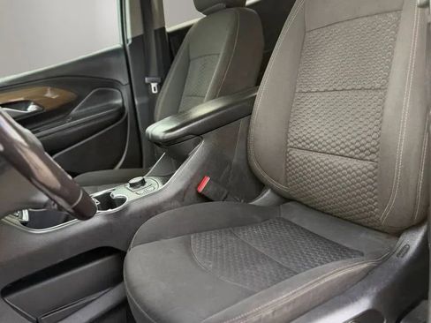 Used 2018 GMC Terrain SLE w/ Driver Convenience Package AWD/4WD image 13