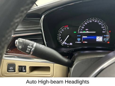 Used 2019 Cadillac XT5 Luxury FWD image 40