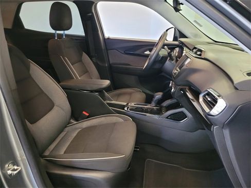 Used 2023 Chevrolet TrailBlazer LT image 11