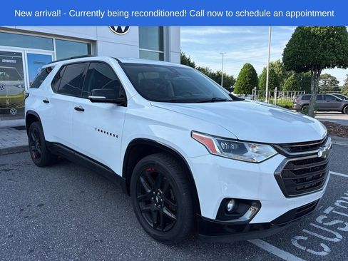Used 2019 Chevrolet Traverse Premier w/ Redline Edition FWD image 1