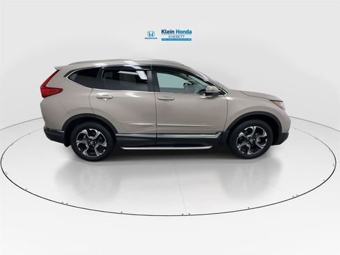 Used 2019 Honda CR-V Touring image 3