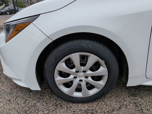 Used 2024 Toyota Corolla LE FWD image 8