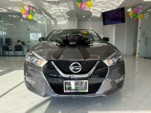 Used 2018 Nissan Maxima 3.5 SL image 2