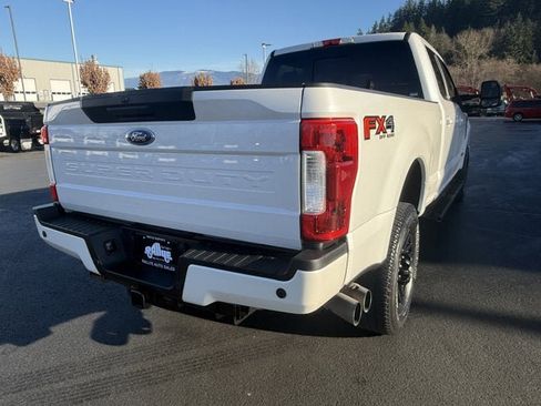 Used 2019 Ford F250 Lariat w/ Lariat Ultimate Package image 2