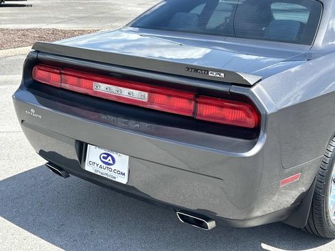 Used 2013 Dodge Challenger R/T RWD image 13
