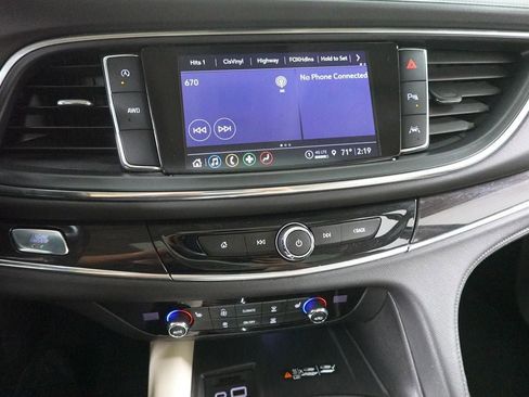 Used 2022 Buick Enclave Essence w/ Experience Buick Package AWD/4WD image 18