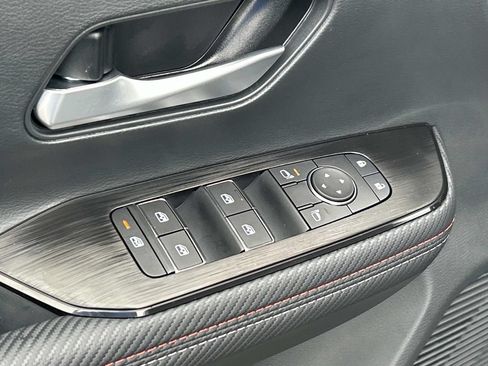 New 2026 Nissan Kicks SR w/ Interior Electronics Package FWD image 17