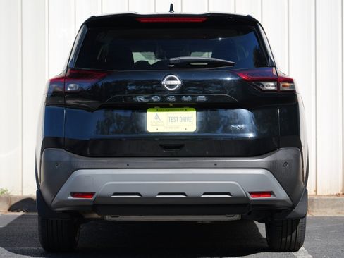 Used 2023 Nissan Rogue SV FWD image 9