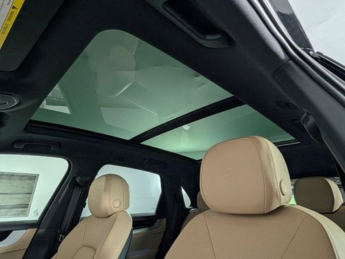 New 2026 Porsche Cayenne AWD/4WD image 30