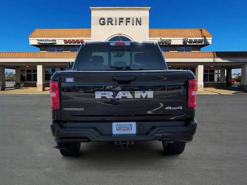 Used 2025 RAM 1500 Big Horn AWD/4WD image 8