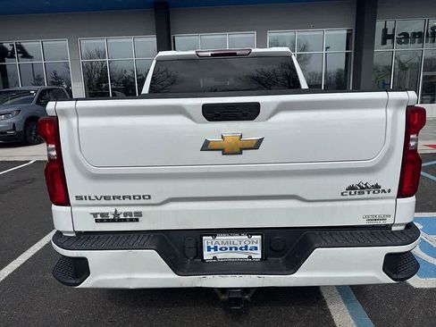 Used 2021 Chevrolet Silverado 1500 Custom image 5