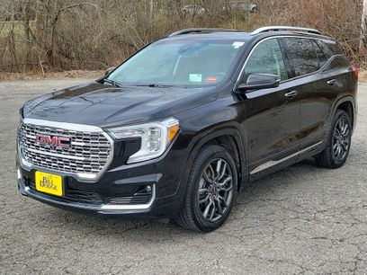 Used 2023 GMC Terrain Denali w/ Black Diamond Edition
