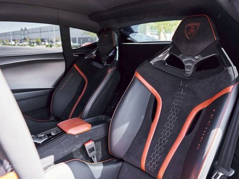 Used 2024 Lamborghini Huracan Tecnica RWD image 47