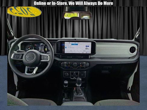 Certified 2025 Jeep Wrangler Unlimited Sahara AWD/4WD image 1
