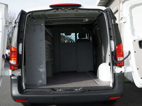Used 2020 Mercedes-Benz Metris image 14