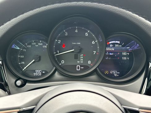 Certified 2026 Porsche Macan AWD/4WD image 29