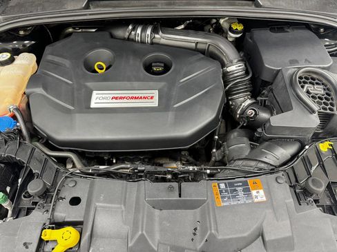 Used 2017 Ford Focus RS image 39