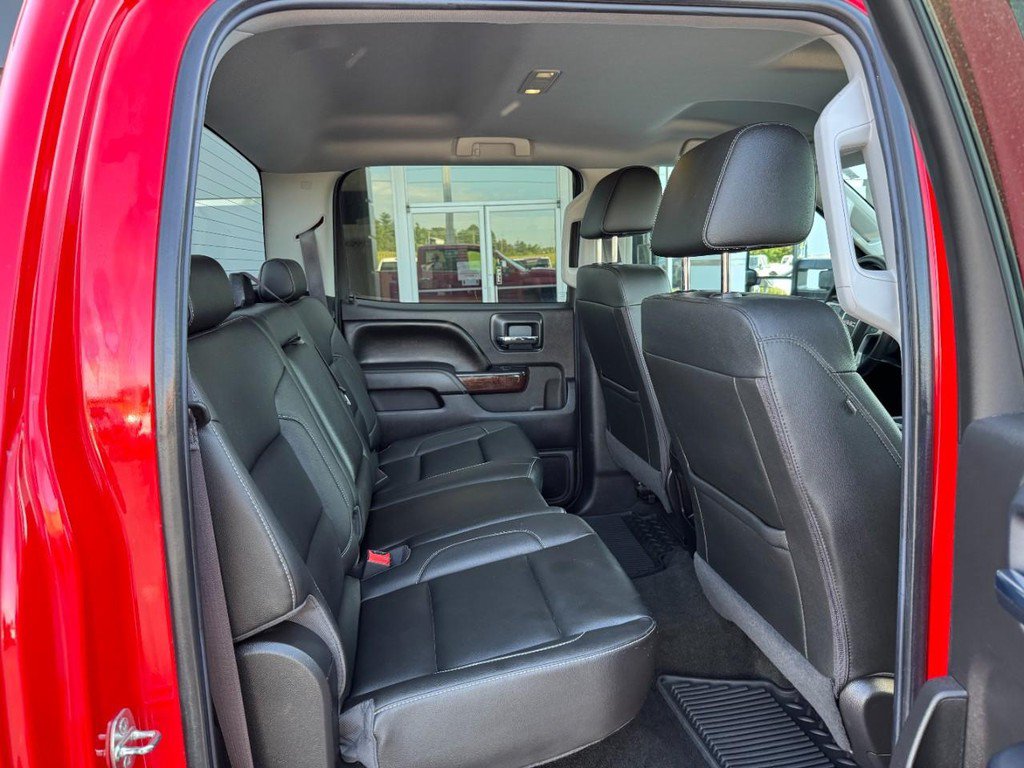 Used 2016 GMC Sierra 2500 SLT w/ Duramax Plus Package AWD/4WD image 13