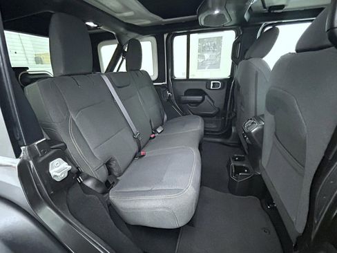 Certified 2025 Jeep Wrangler Sport S image 18