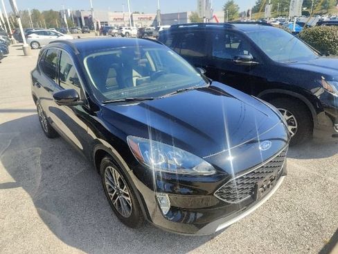 Used 2022 Ford Escape SEL w/ Technology Package FWD image 16