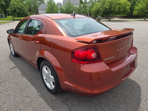Used 2012 Dodge Avenger SXT w/ Cold Weather Group FWD image 6