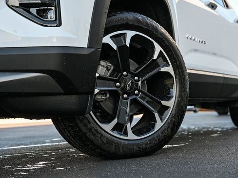 New 2026 Chevrolet Equinox LT w/ Convenience Package II image 6