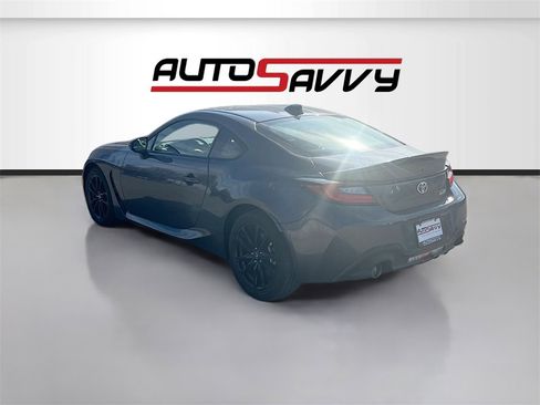 Used 2025 Toyota GR86 Premium image 5