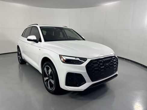 Used 2023 Audi Q5 2.0T Premium Plus AWD/4WD image 3