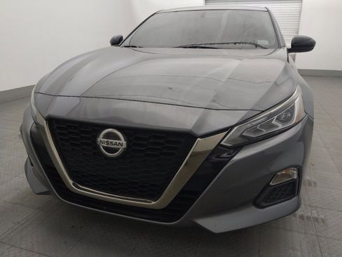 Used 2019 Nissan Altima 2.5 SR FWD image 15