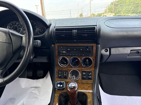 Used 2001 BMW Z3 3.0i RWD image 23