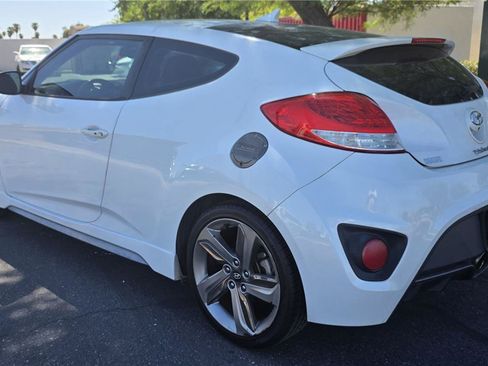 Used 2015 Hyundai Veloster Turbo FWD image 5