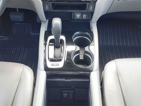 Used 2019 Honda Ridgeline RTL-E image 22