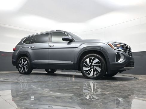 Used 2024 Volkswagen Atlas SEL AWD/4WD image 31